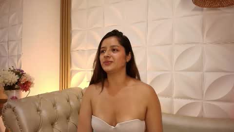 Lily Lauren online show from 01-14-26, 12:44