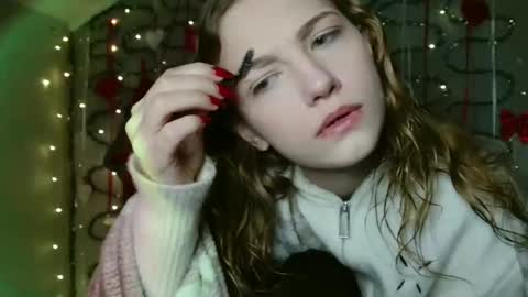 small lily online show from 01-09-26, 07:11