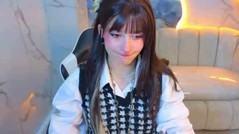 Snapshot of lily_tx chatting on 07-02-26, 12:44 Follow me.. Live 730 to 1400 online show from 07-02-26, 12:44