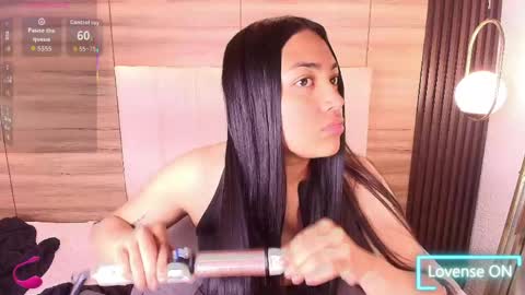 lily_waist online show from 05-26-26, 11:06