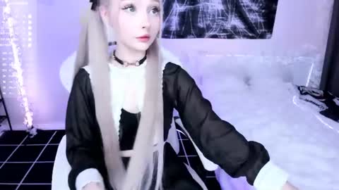 Lily online show from 07-15-26, 10:37