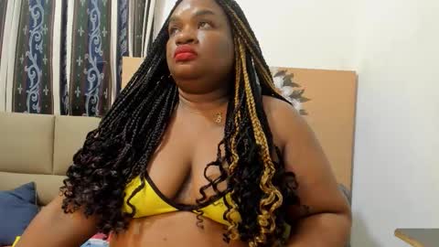 Snapshot of lilybaudyn_ chatting on 01-11-26, 04:01 Lily online show from 01-11-26, 04:01