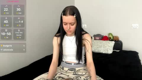 lilybloom244 online show from 04-19-26, 10:47