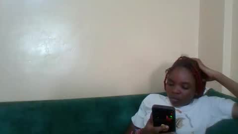 lilycute19 online show from 01-18-26, 06:28