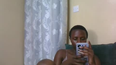 lilycute19 online show from 02-11-26, 01:16