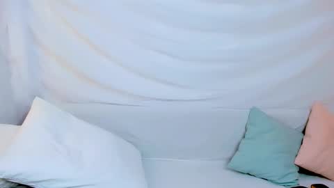 lilydavisss online show from 12-01-25, 01:43