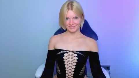 Snapshot of lilydavisss chatting on 06-16-26, 03:53 lilydavisss online show from 06-16-26, 03:53