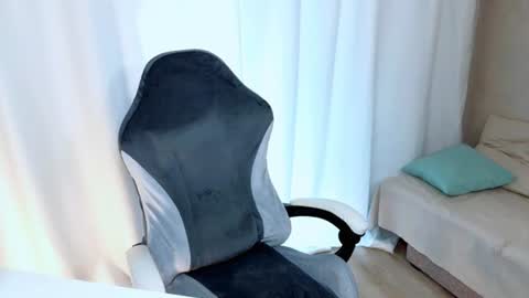 Snapshot of lilydavisss chatting on 07-28-26, 04:08 lilydavisss online show from 07-28-26, 04:08