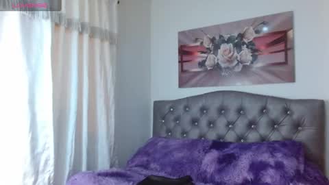 lilyfox23 online show from 02-15-25, 03:39