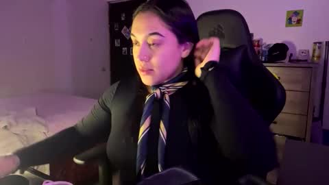 Lily online show from 06-02-26, 11:07