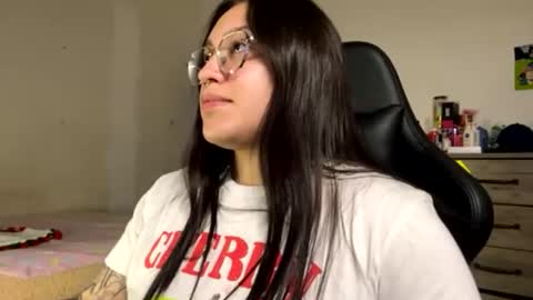 Lily online show from 06-23-26, 11:47