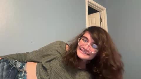 lilylustwell online show from 04-11-26, 01:10