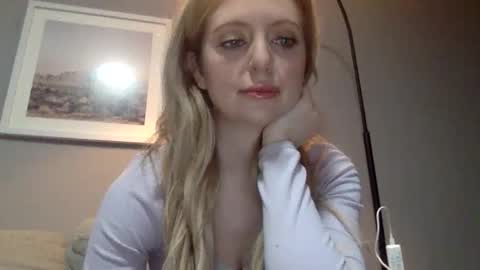 LilyMae online show from 12-18-24, 06:14