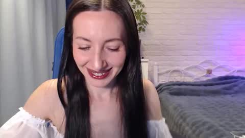 Lily online show from 10-17-25, 05:43