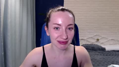 Snapshot of lilymellow chatting on 05-08-26, 11:48 Lily online show from 05-08-26, 11:48