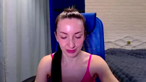 Snapshot of lilymellow chatting on 06-01-26, 09:33 Lily online show from 06-01-26, 09:33