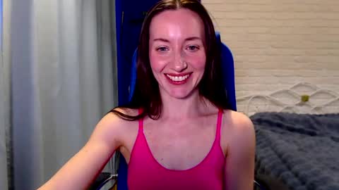 Snapshot of lilymellow chatting on 06-05-26, 09:15 Lily online show from 06-05-26, 09:15