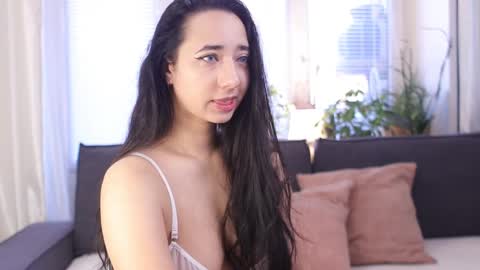 Snapshot of lilyminx chatting on 03-01-25, 03:21 -- My Wishlist online show from 03-01-25, 03:21