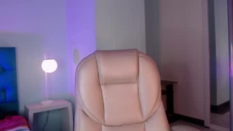 lilyred_ online show from 05-25-26, 03:12
