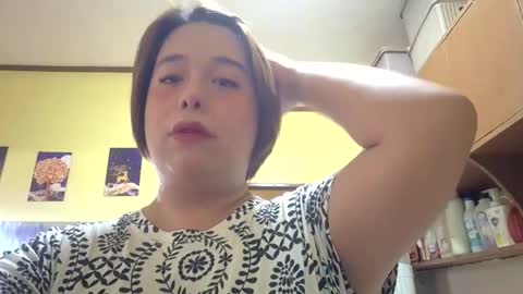 Snapshot of lilysette chatting on 05-18-26, 07:58 lilysette online show from 05-18-26, 07:58