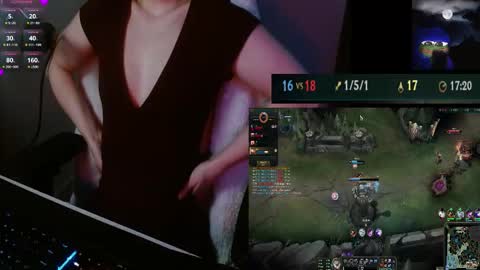 Lily Rone online show from 11-14-25, 12:37