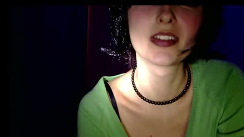 Snapshot of lilyxsky chatting on 02-19-25, 03:05 LilyXSky online show from 02-19-25, 03:05