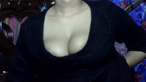 limaakter246618 online show from 11-20-25, 03:18