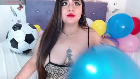 Snapshot of lin_jayani chatting on 06-24-26, 10:09 Lin online show from 06-24-26, 10:09