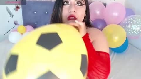 Snapshot of lin_jayani chatting on 07-01-26, 10:31 Lin online show from 07-01-26, 10:31
