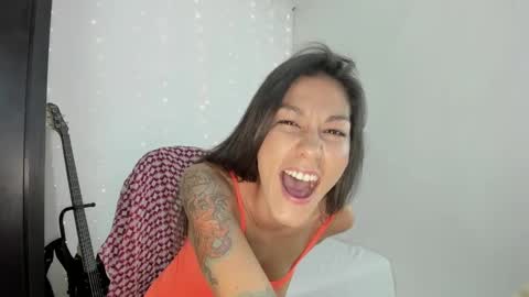 Snapshot of lina__mandarina chatting on 02-07-25, 07:59 Lina Mandarina online show from 02-07-25, 07:59