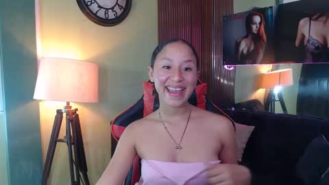 Snapshot of lina_kl chatting on 09-16-25, 04:02 lina_kl online show from 09-16-25, 04:02