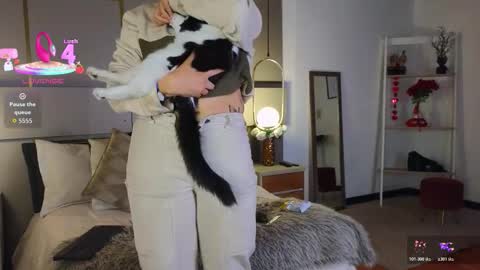 Lina online show from 03-30-26, 08:32