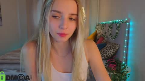 Snapshot of lina_reeds chatting on 05-22-26, 01:02 LINA online show from 05-22-26, 01:02