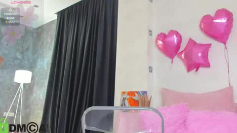 Snapshot of lina_smilee chatting on 05-27-26, 01:57 Lina online show from 05-27-26, 01:57