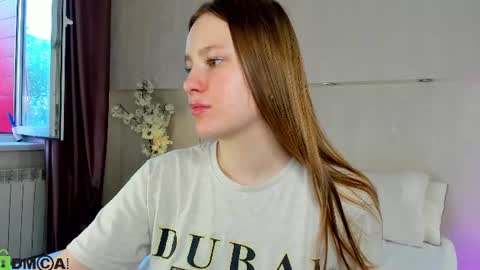 Lina online show from 07-05-26, 01:01