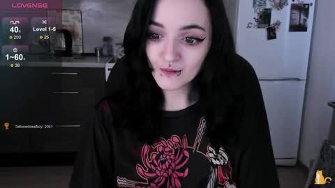 Lina 3  1715622743 online show from 02-25-26, 10:03