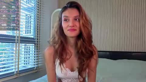 Lina online show from 06-13-26, 02:09