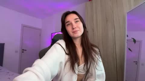 Lina online show from 11-06-25, 07:53