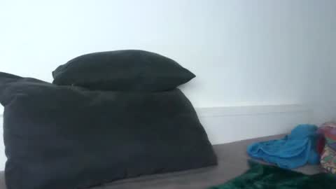 linacatelover online show from 04-22-26, 07:04