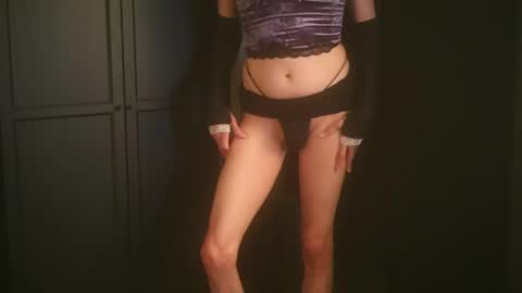 Snapshot of linaerotica chatting on 05-30-26, 06:21 Lina online show from 05-30-26, 06:21