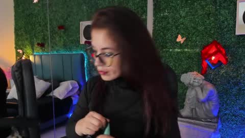 Lina  online show from 03-30-26, 11:33