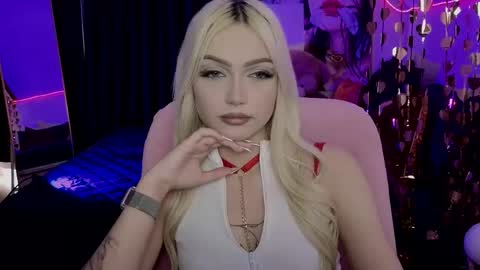 I am Lina online show from 05-05-26, 10:45