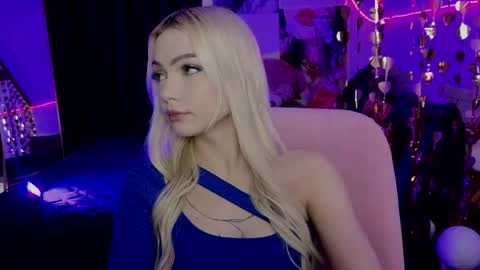 I am Lina online show from 05-06-26, 10:09