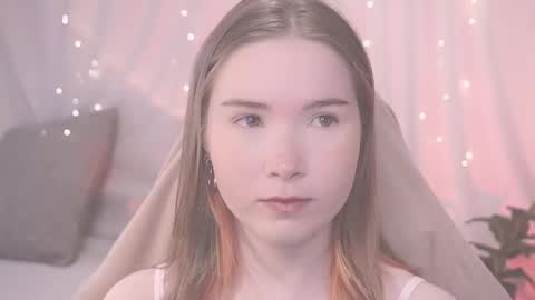 Snapshot of linalyy chatting on 10-29-25, 04:48 Lina online show from 10-29-25, 04:48