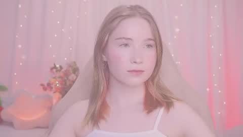 Snapshot of linalyy chatting on 11-27-25, 05:31 Lina online show from 11-27-25, 05:31