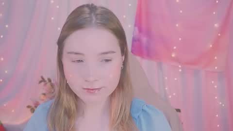 Snapshot of linalyy chatting on 12-15-25, 04:50 Lina online show from 12-15-25, 04:50