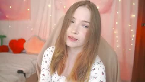 Lina online show from 04-05-26, 05:48