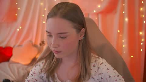 Lina online show from 04-06-26, 06:03