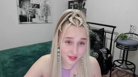 Snapshot of linatruly chatting on 02-18-25, 08:36 Lina online show from 02-18-25, 08:36