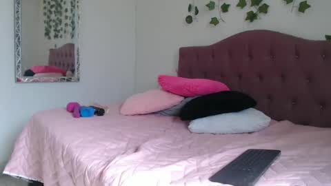 linda online show from 09-14-25, 08:08